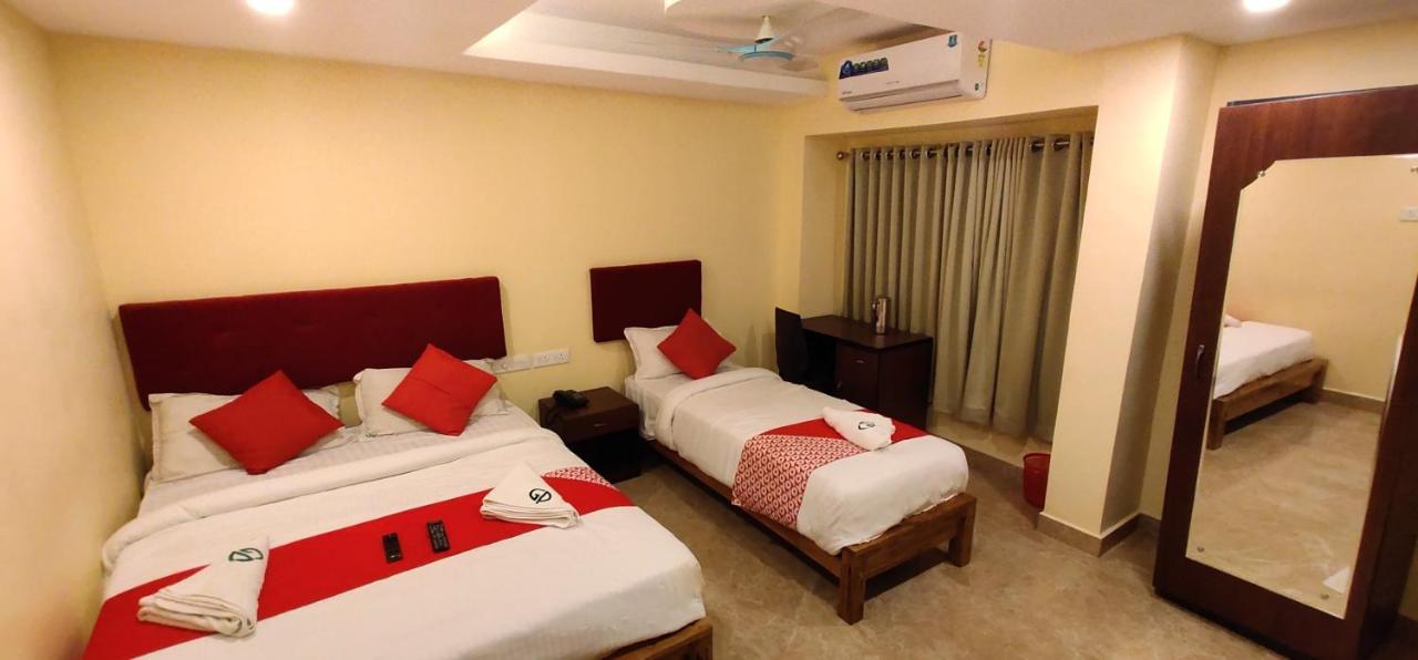 Hotel Green Plaza Thrissur Esterno foto