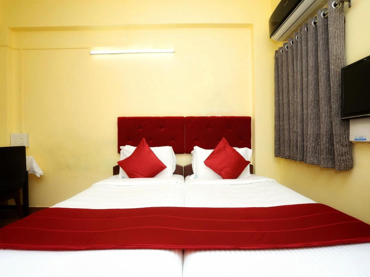 Hotel Green Plaza Thrissur Esterno foto